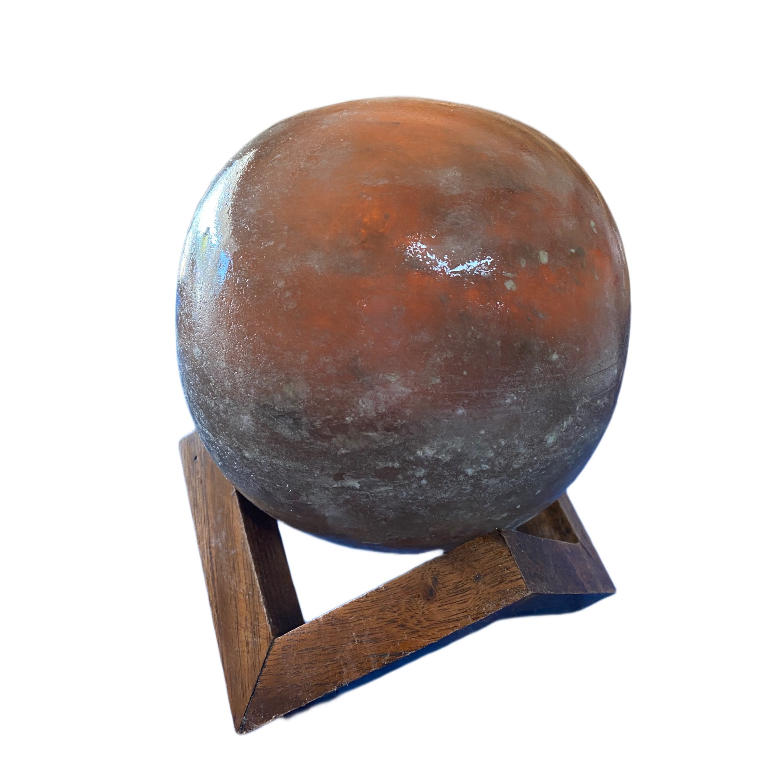 Sfera sale grigio su trapezio